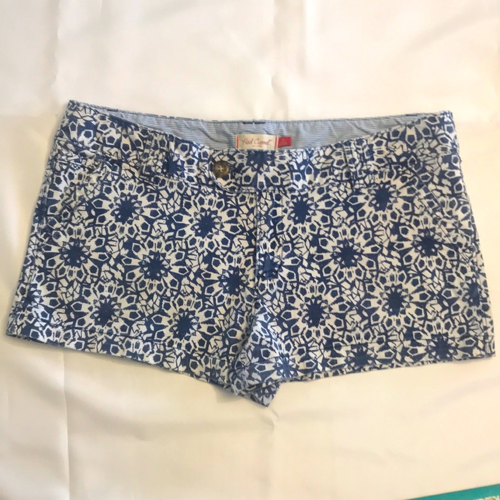 GUC Red Camel shorts size 11 🤩